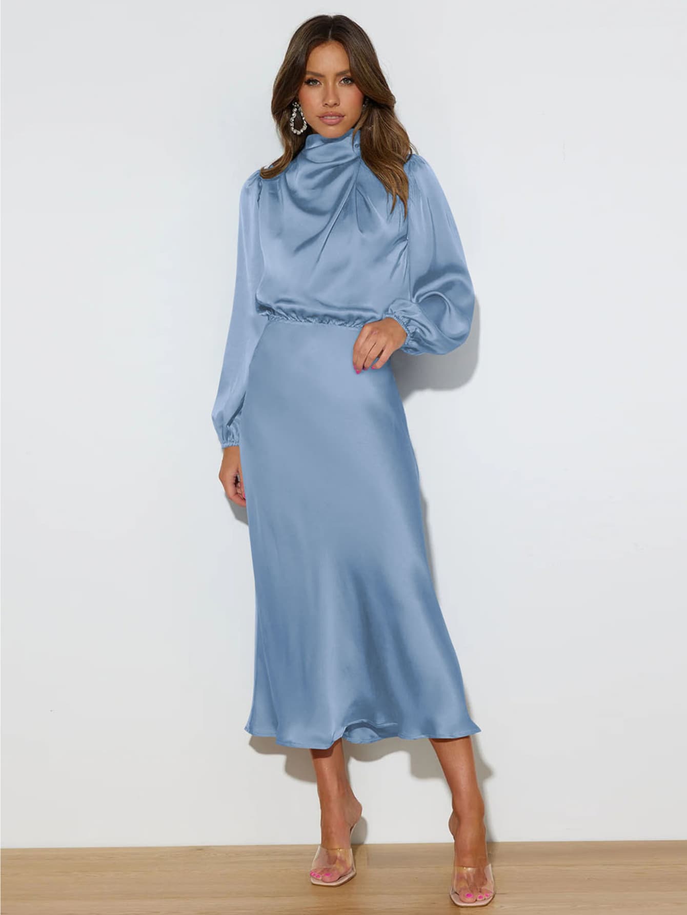 Robe longue chic satin