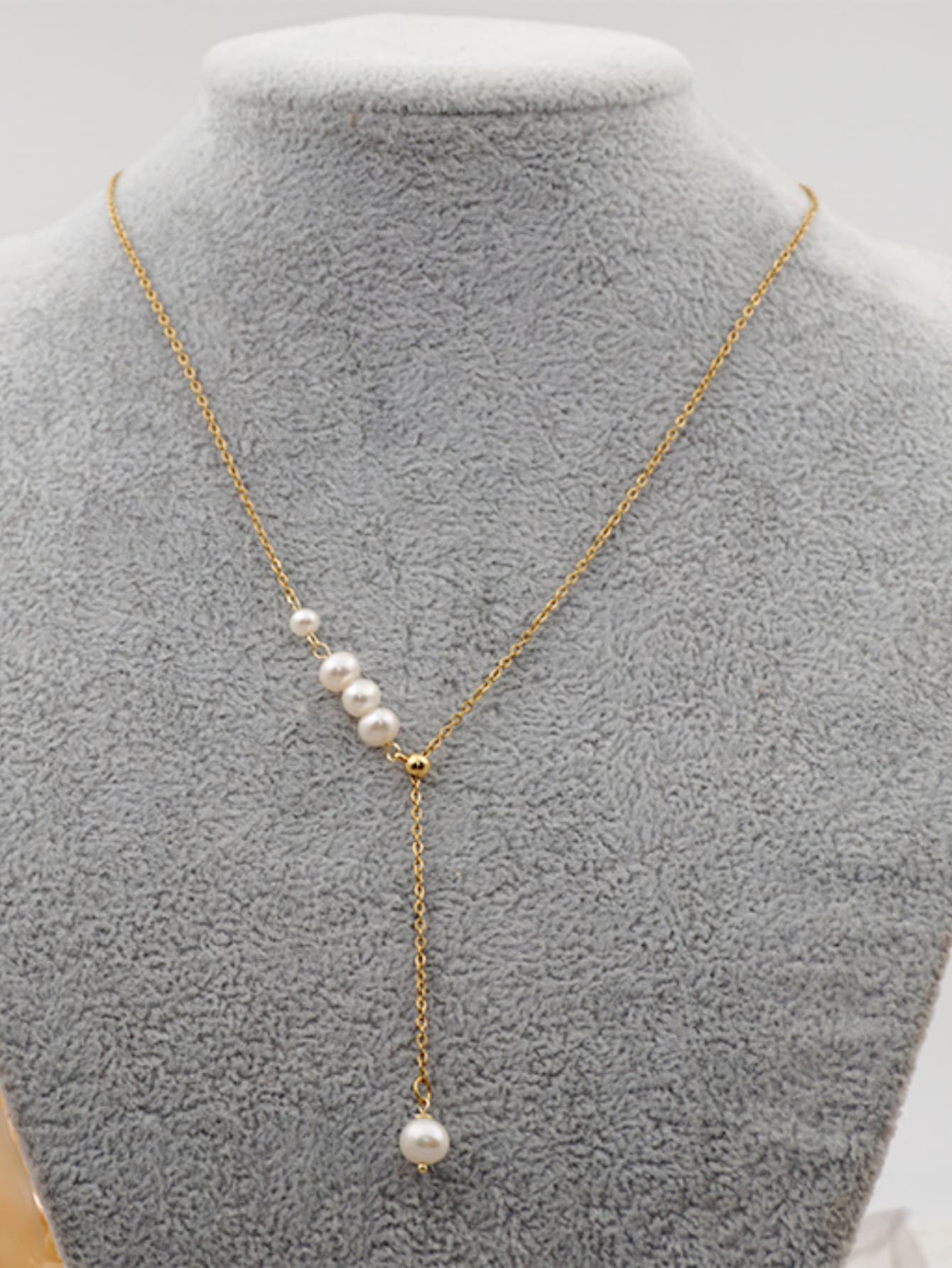 Collier pendant avec perles pour femme