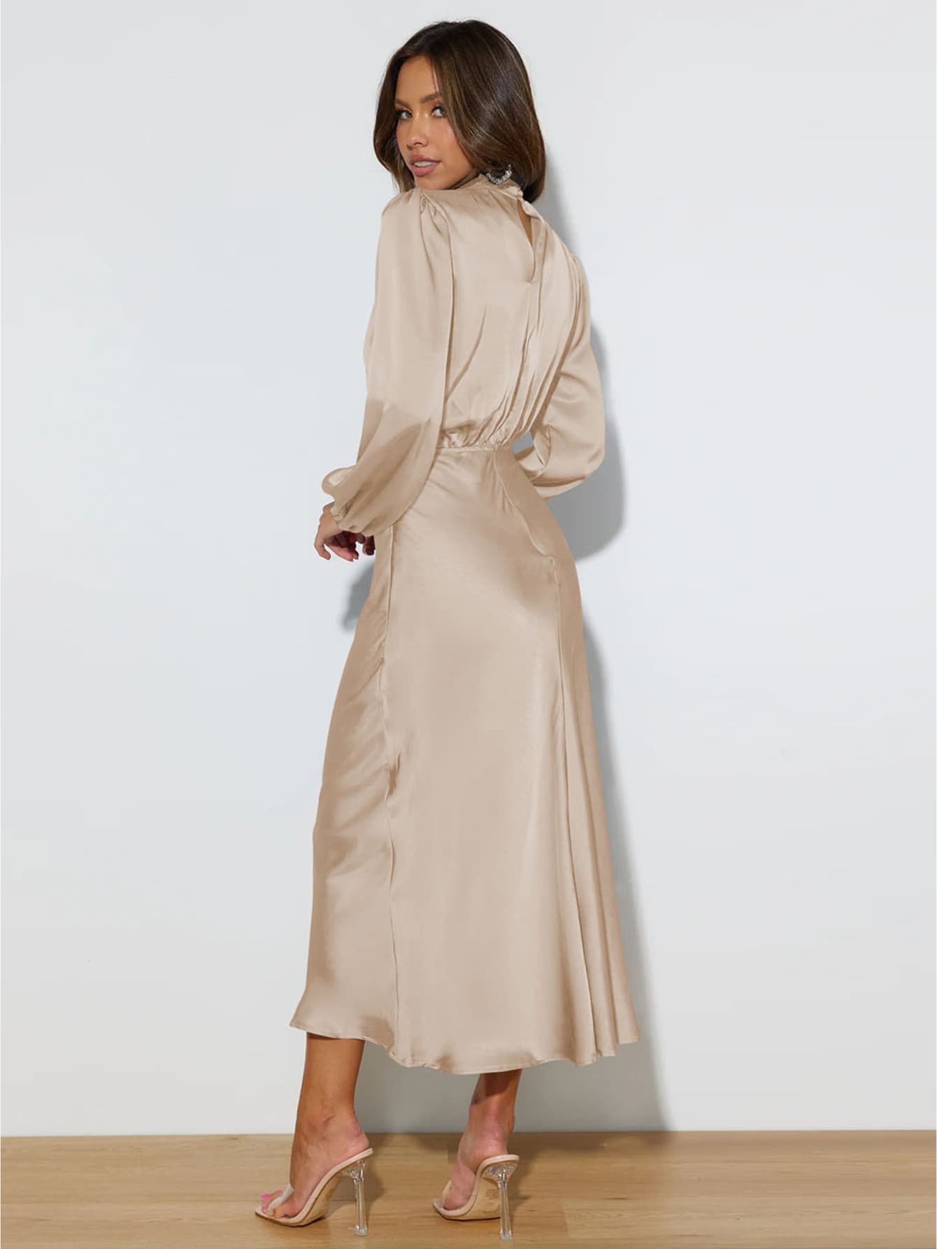 Robe longue chic satin