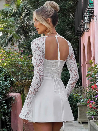 Robe manches dentelle chic