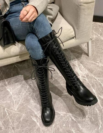 Bottes hautes à lacets noires