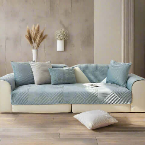Housse de Fauteuil et Canapé Matelassée Bleu Ciel – Fraîcheur et Confort au Quotidien