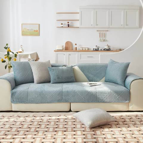 Housse de Fauteuil et Canapé Matelassée Bleu Ciel – Fraîcheur et Confort au Quotidien