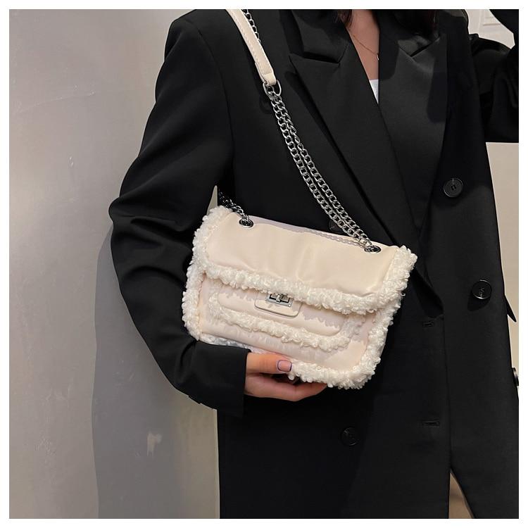 Sac à main moumoute