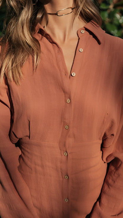 Robe hippie chic marron à manches longues